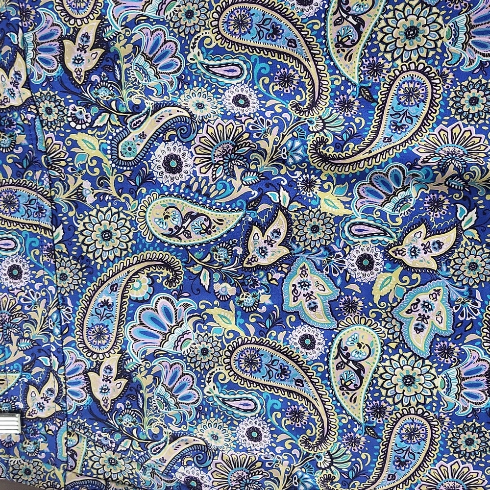 Woman's paisley skirt - perfect for work or play. - Picture 2 of 3